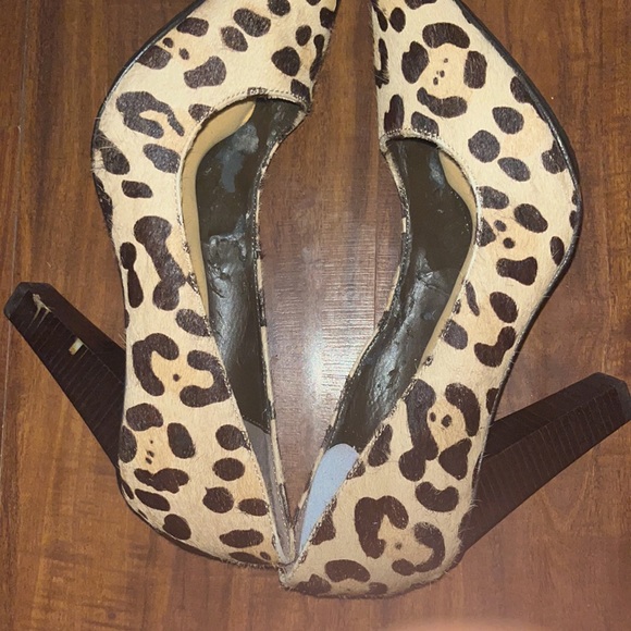 Vero Cuoio Leopard Heels. Pumps. Comfortable Shoes - Women - Picture 12 of 12